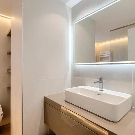 Luxury 3 Bedroom Front In Apartamento Marbella